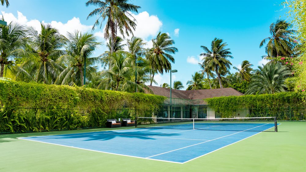 Roman Safiullin to Host Tennis Masterclass at Lily Beach Resort & Spa